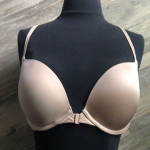 Victoria’s Secret major push up bra nude